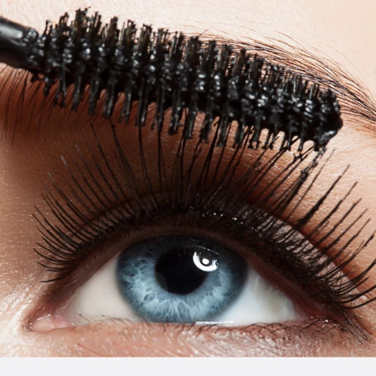 ریمل حجم دهنده میکاپ استایل مدل Queens lashes